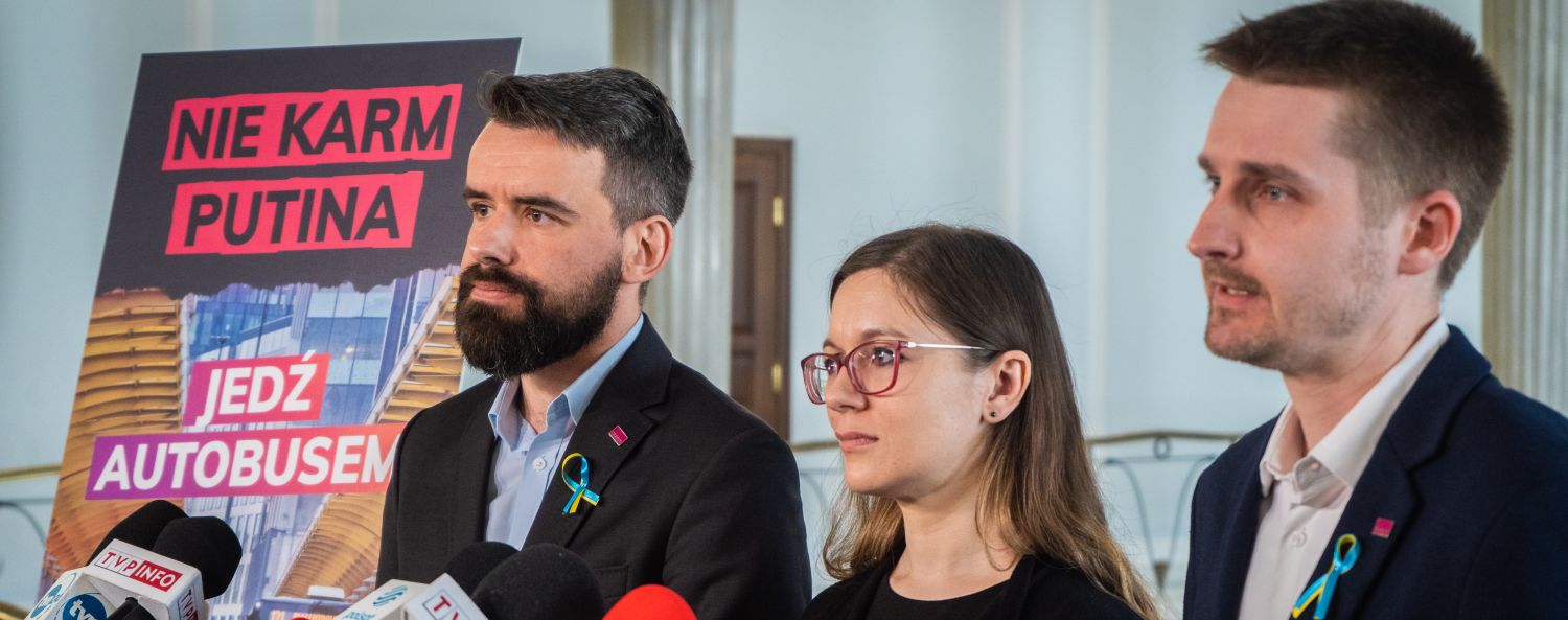 Jak ograniczyć zużycie ropy? Razem: czas na darmowe bilety - zdjęcie
